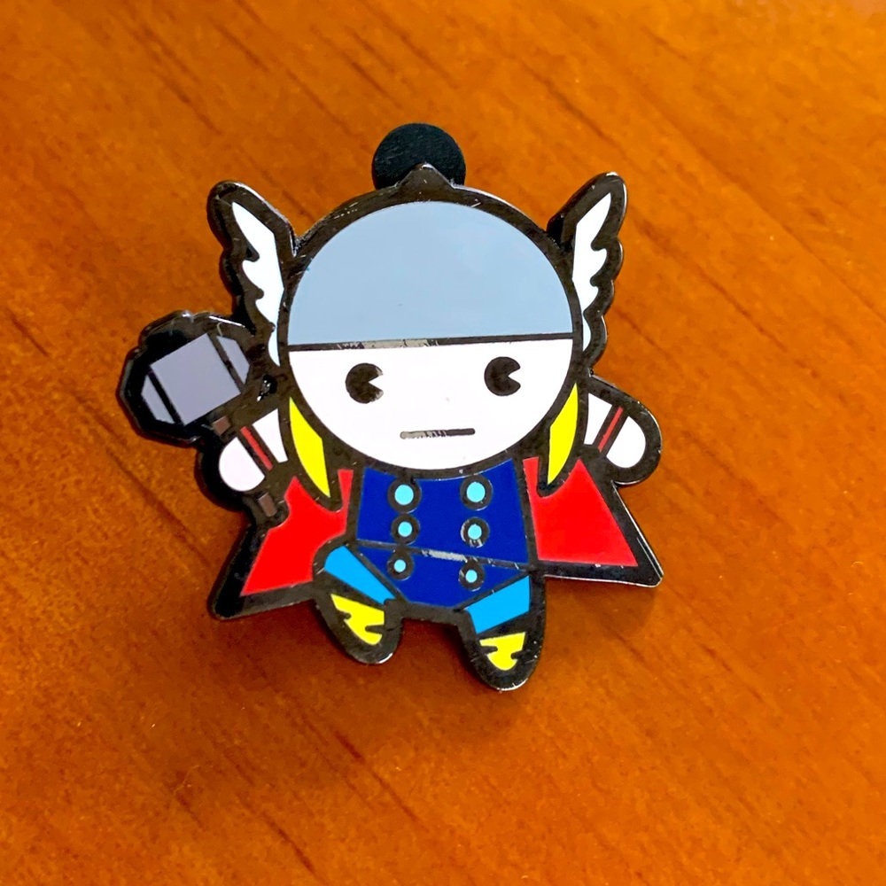 Thor Marvel Disney pin